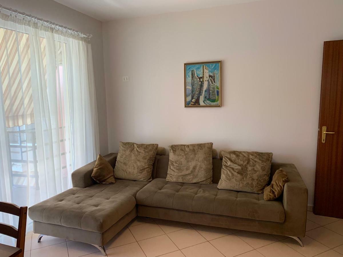Double Room With Terrace Golem  Bagian luar foto