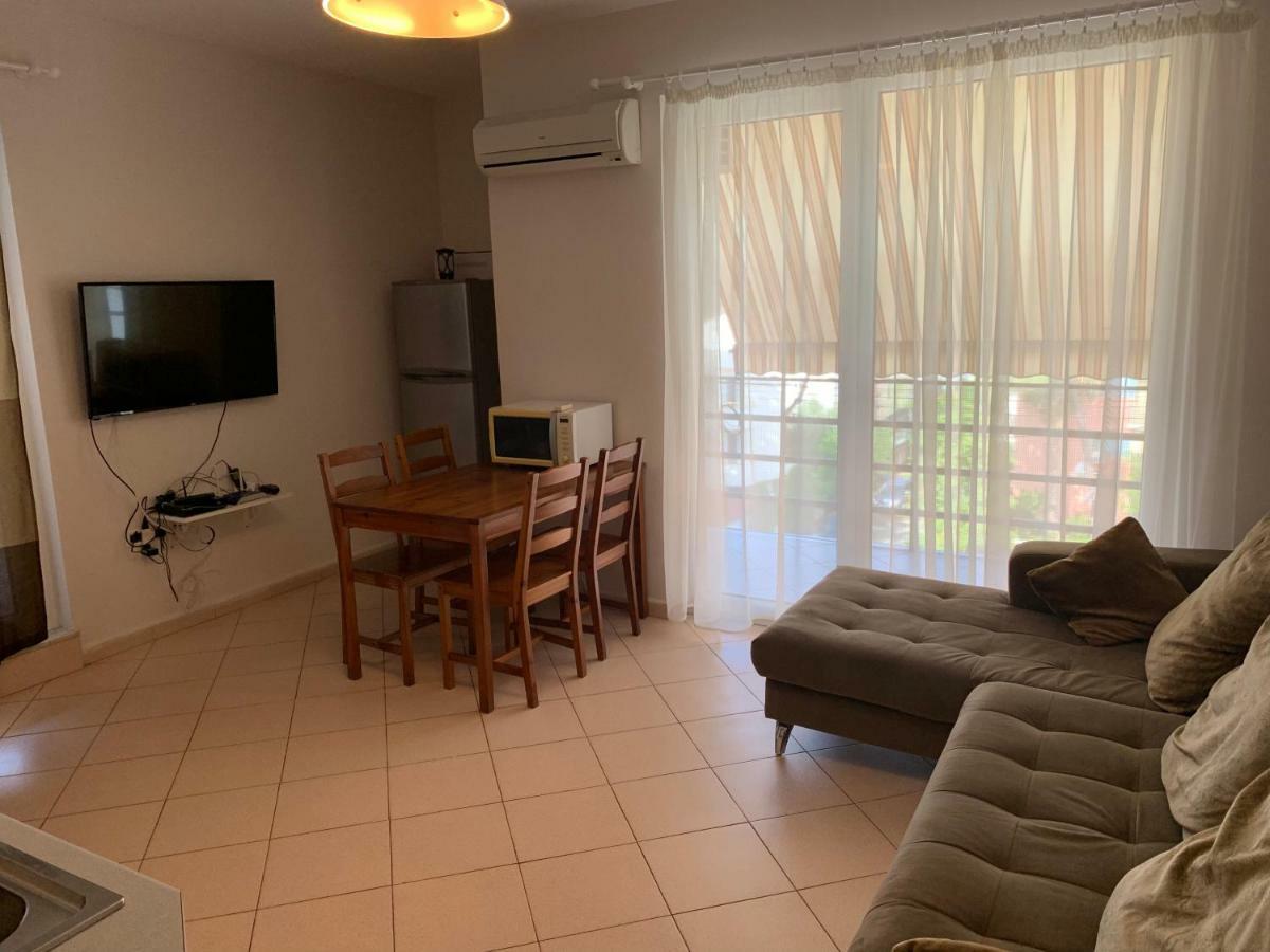 Double Room With Terrace Golem  Bagian luar foto